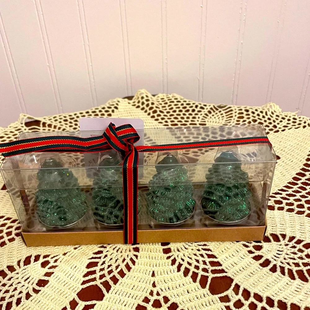 Sleigh Hill Christmas‎ Tree 🎄 4 Tealignt Candles